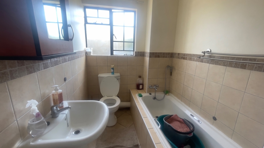 2 Bedroom Property for Sale in Hillside Free State